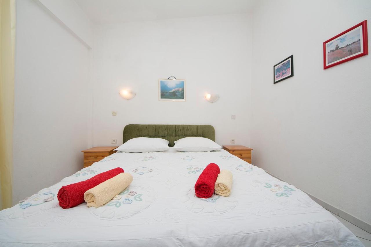 Appartamento House Ursic Brela Esterno foto